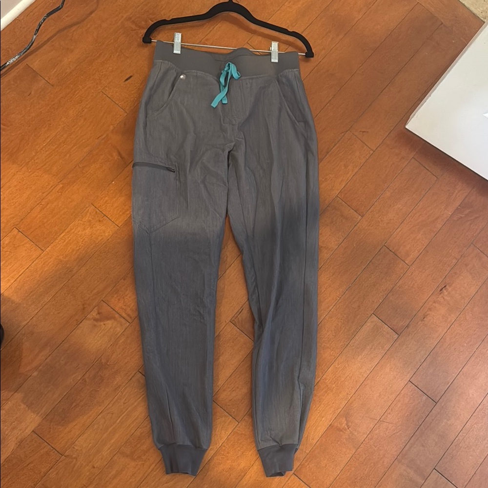 Women’s Figs Gray Jogger Scrubs Pants
